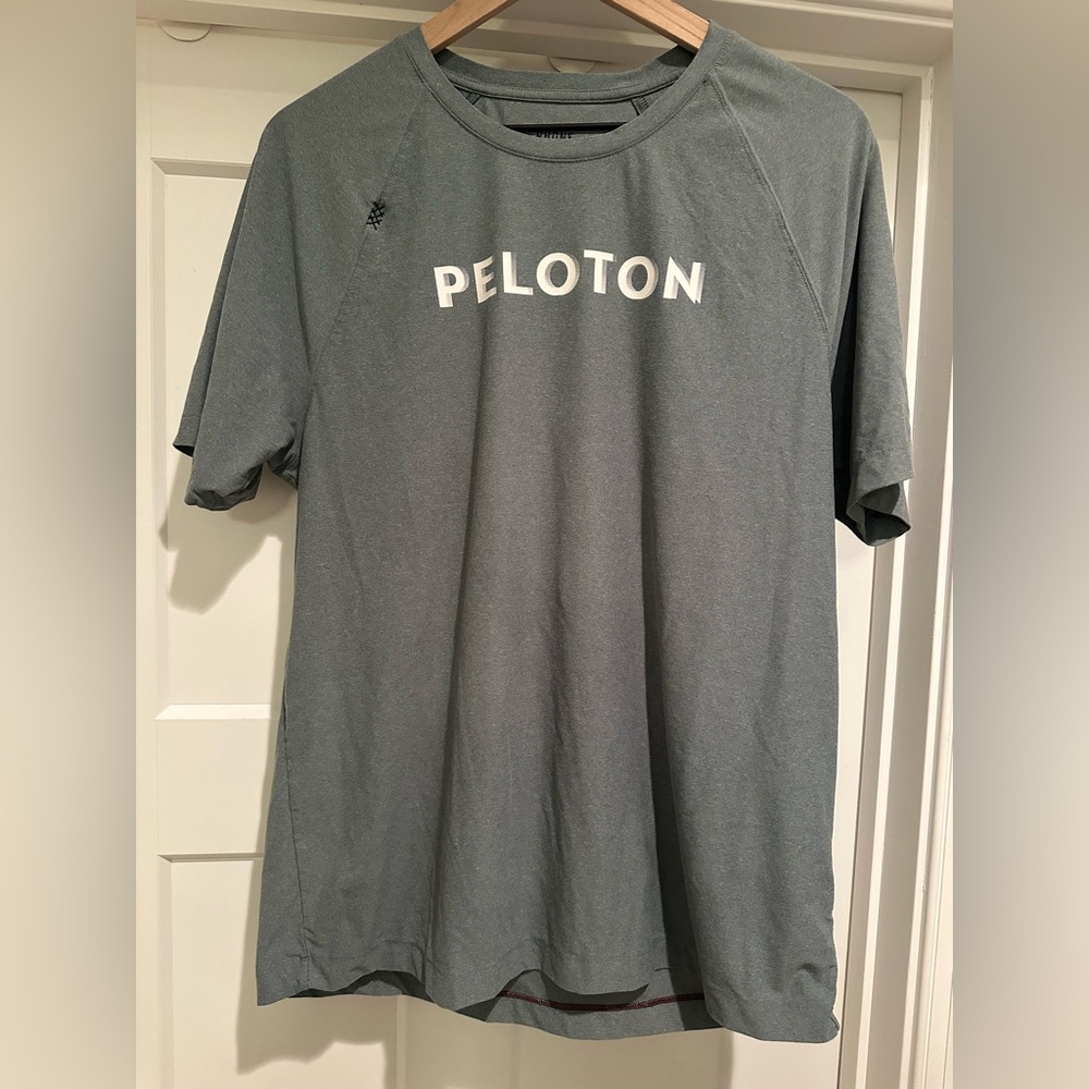 RHONE‎ x PELOTON Gray/Green Short Sleeve Tee